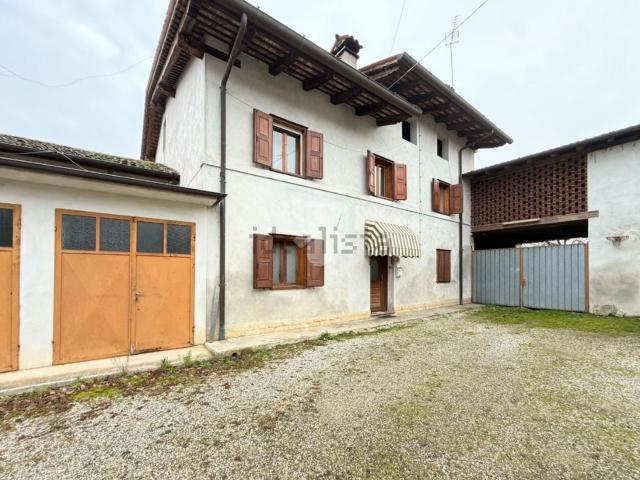 Villetta indipendente in vendita di 389 m² in Vicolo Eugenio Curiel, 3
