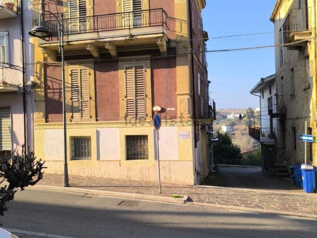 Villetta indipendente in vendita di 390 m²