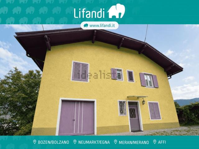 Villetta indipendente in vendita di 390 m²