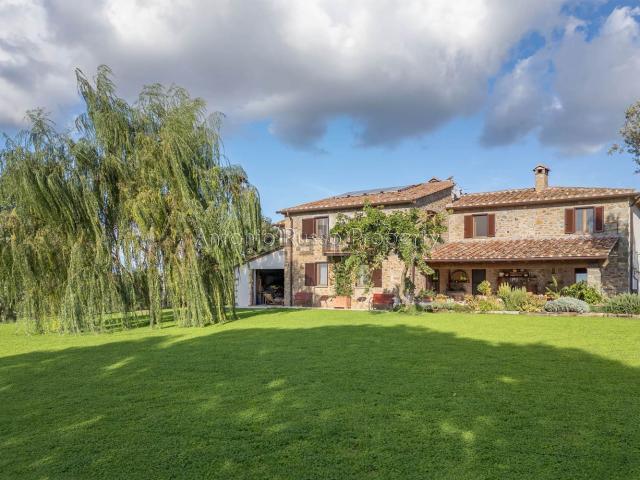 Villetta indipendente in vendita di 390 m²