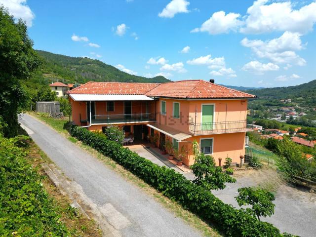 Villetta indipendente in vendita di 390 m²