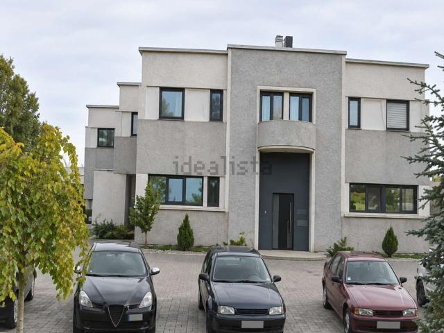 Villetta indipendente in vendita di 390 m² in Via Buffolareccia