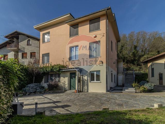 Villetta indipendente in vendita di 390 m² in Via G. Amendola, 20