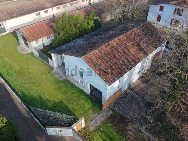 Villetta indipendente in vendita di 390 m² in Via Imperiale, 217
