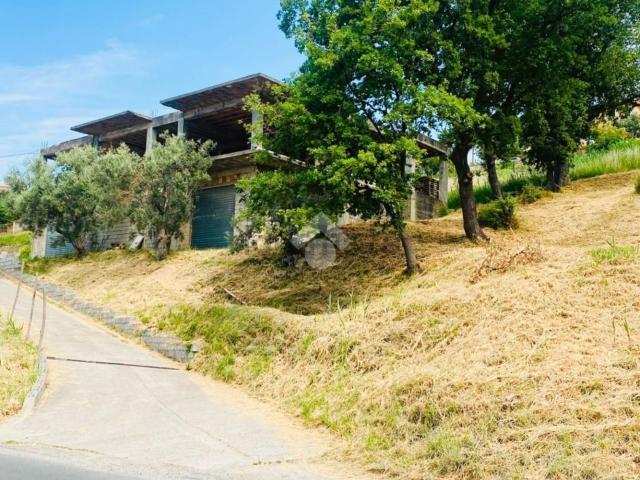 Villetta indipendente in vendita di 390 m² in Via San Francesco