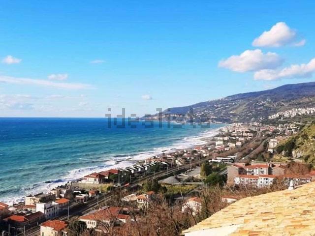 Villetta indipendente in vendita di 390 m² in Via Vittorio Emanuele