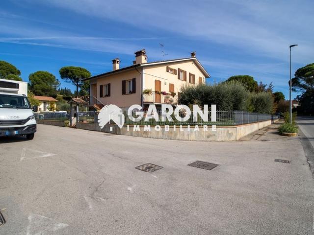 Villetta indipendente in vendita di 393 m²