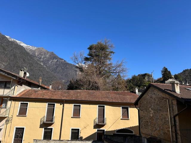 Villetta indipendente in vendita di 394 m² in Vicolo del Perè