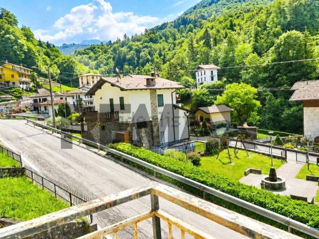Villetta indipendente in vendita di 395 m²