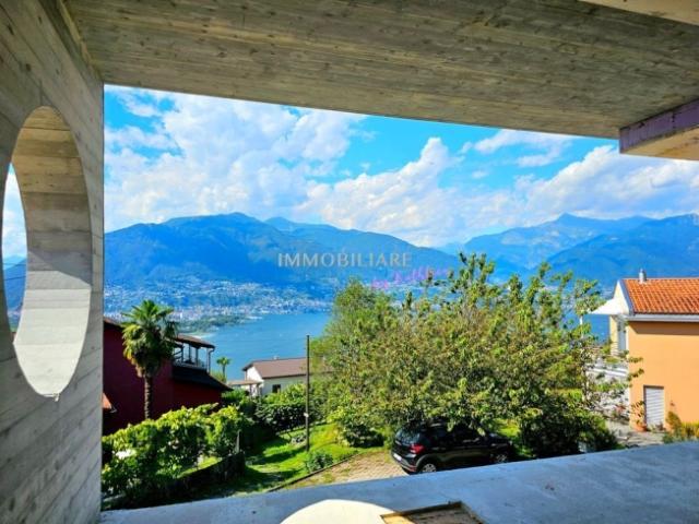 Villetta mit Pool nach eigenen Wünschen mit Seeblick | Villetta con piscina da personalizzare secondo i propri desideri | Villa with pool, customizable to your wishes, with lake views
