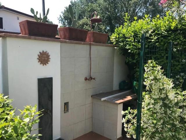Villetta quadrifamiliare in affitto Vittoria Apuana, Forte dei Marmi