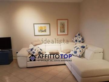 Villette a schiera in Affitto a Carrara