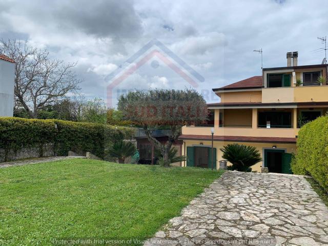 Villette a schiera in affitto a Giugliano in Campania, Varcaturo
