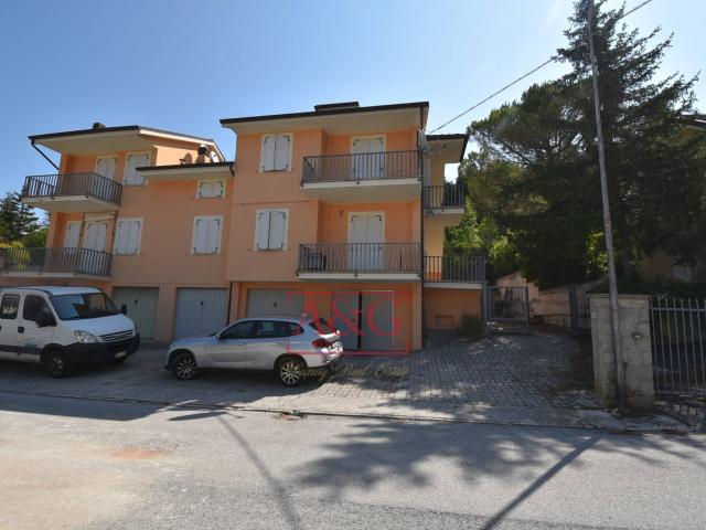 Villette a schiera in vendita a Fiastra