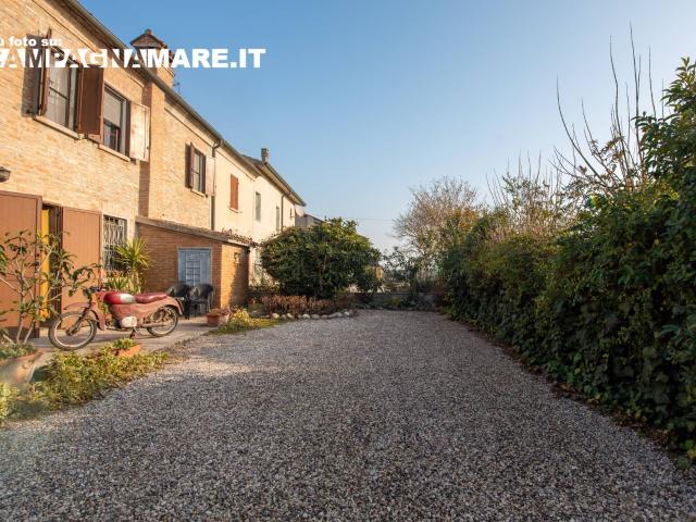 Villette a schiera in vendita a Riva del Po