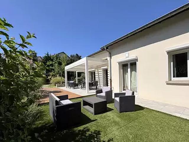 Villette d'Anthon 38280 Achat / Vente maison 8 pièces t8 piscine jardin
