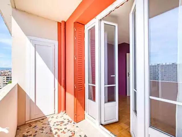 Villeurbanne 69100 Achat / Vente appartement 3 pièces t3 au dernier étage