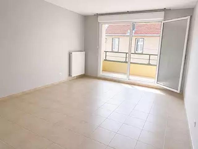 Villeurbanne 69100 Location appartement 3 pièces t3 cave parking