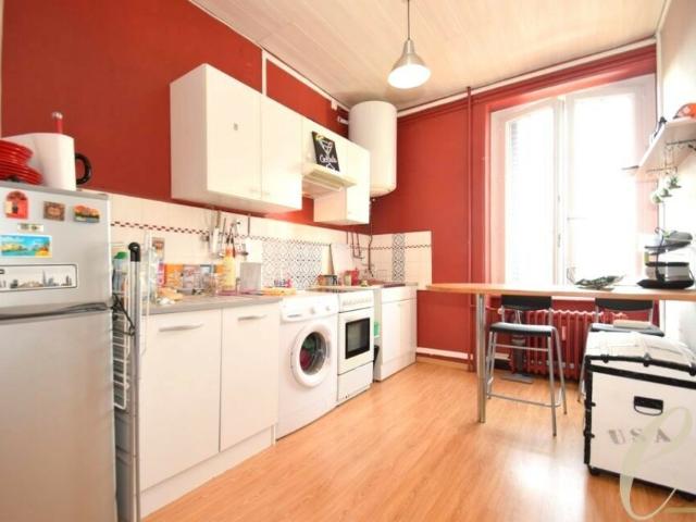 Villeurbanne Charpennes – Agréable T1 lumineux et traversant de 33 m² au 2e étage avec ascenseur