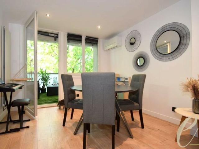 Villeurbanne – Av. Roger Salengro: Magnifique T3 meublé de 58 m² entièrement rénové