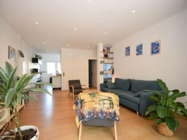 VILLEURBANNE Tête d’Or/Stalingrad – Bel appartement T3 meublé de 80,74 m² traversant Est/Ouest