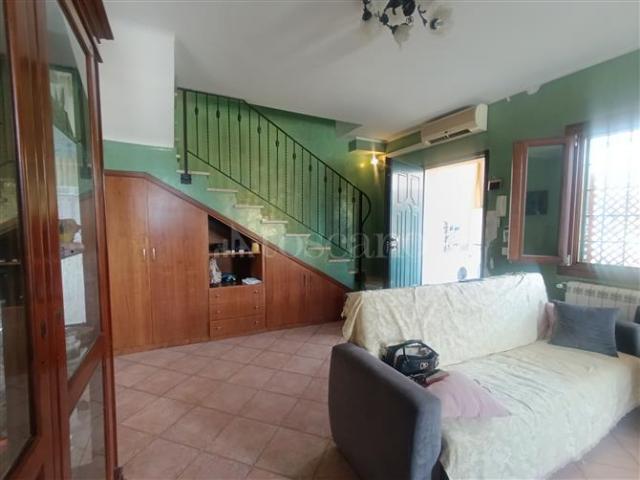 Villino a Schiera di 55 mq a Cioccati, Zucchetti Nettuno