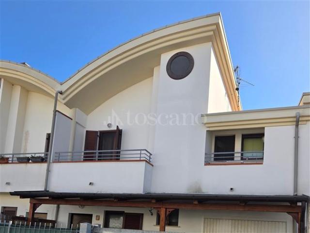 Villino a Schiera di 109 mq a Citta' Sant'Angelo