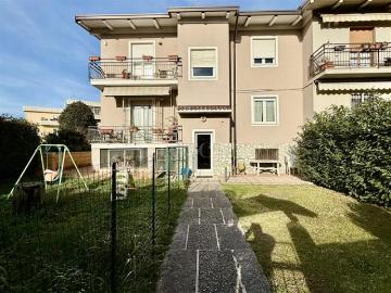 Casa di 134 mq a Urago Mella, Primo Maggio, Sant'Anna, Villaggio Badia Brescia