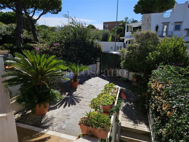 Villino a Schiera di 150 mq a Centro Santa Marinella