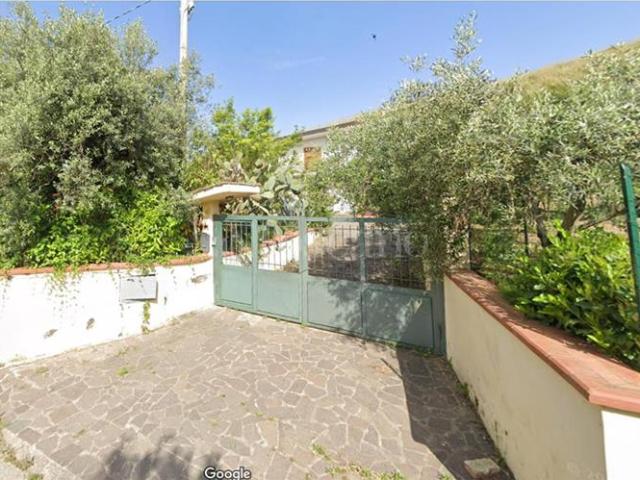 Villino a Schiera di 150 mq a Laureana Cilento