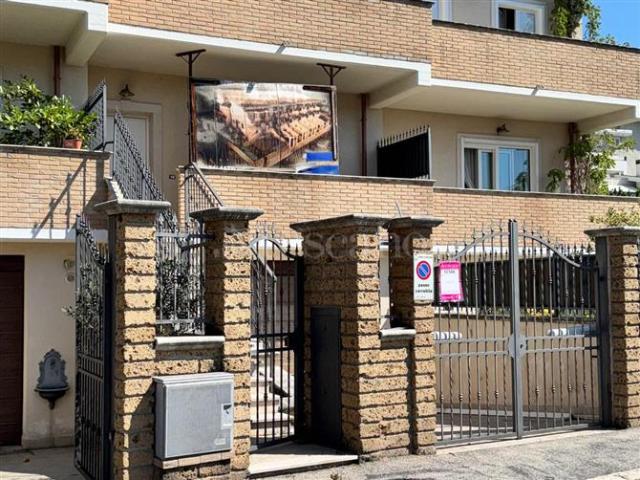 Villino a Schiera di 300 mq a Centro Avezzano