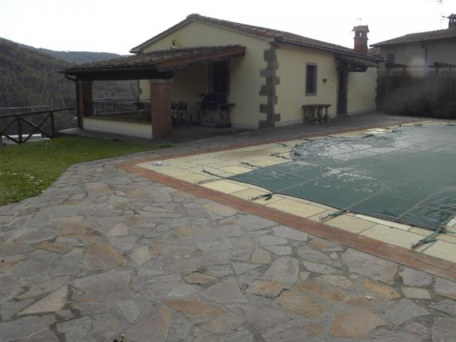 VILLINO in VENDITA a TALLA TALLA di 6 vani