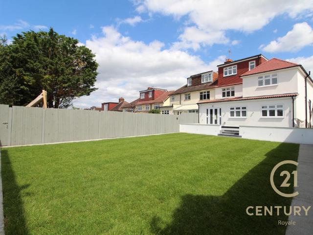 Villiers Avenue, Surbiton KT5 1 bed in a house share to rent £995 pcm £230 pw