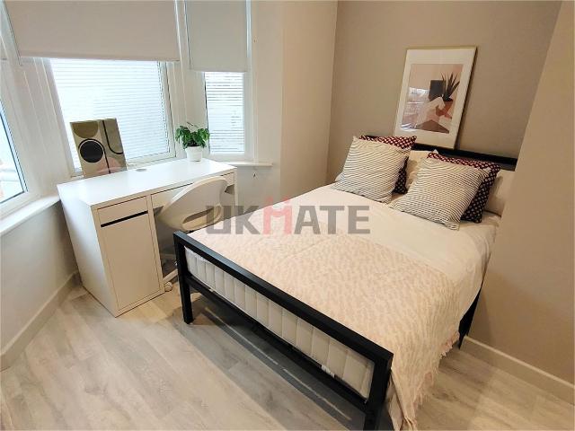 Villiers Road, Kingston Upon Thames KT1, 1 bed property to rent, £1,239 pcm | PrimeLocation