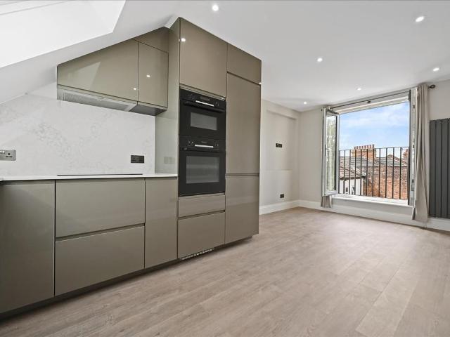 Villiers Road, London NW2, 2 bed flat to rent, £2,300 pcm | PrimeLocation