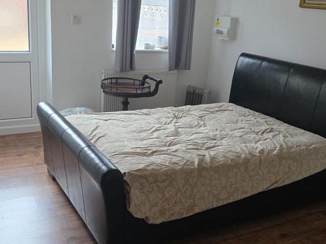 Villiers Road, Southall UB1 1 bed flat to rent £1,150 pcm £265 pw