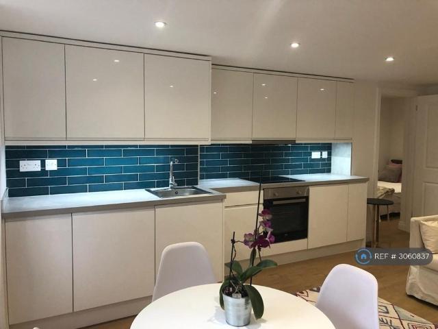 Villiers Road, Southsea, PO5 1 bed flat to rent £1,000 pcm £231 pw