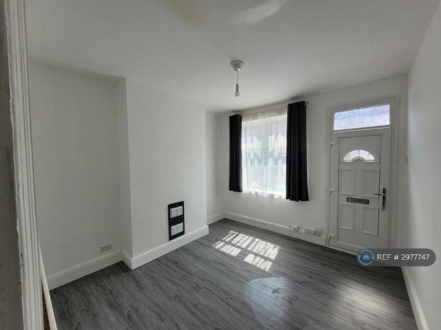 Villiers St, Coventry, CV2 2 bed terraced house to rent £1,200 pcm £277 pw