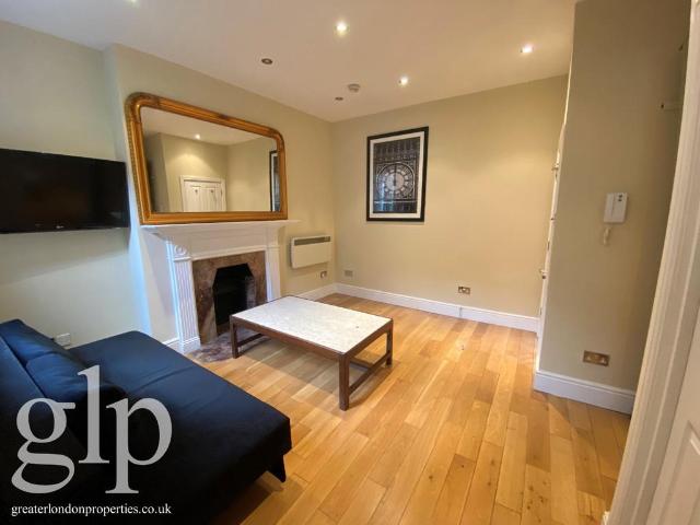 Villiers Street, London, Covent. 1 bed apartment to rent £2,102 pcm £485 pw