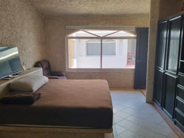 VILLLA EN VENTA FRACCIONAMIENTO COSTA AZUL 4