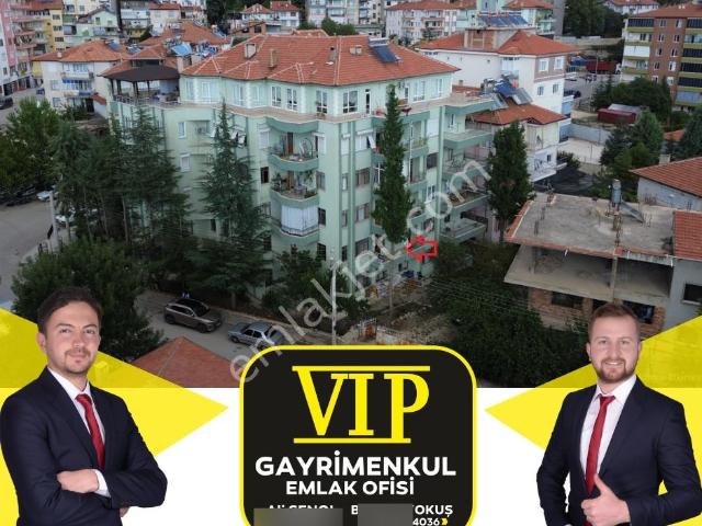 Vip Gayrimenkul'den Çarşı Merkezinde 1.kat 2+1 Daire