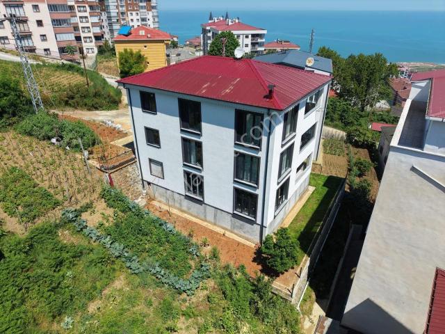 Vip Gayrimenkul'den Karşıyaka Mahallesi'nde Satılık Müstakil Ev