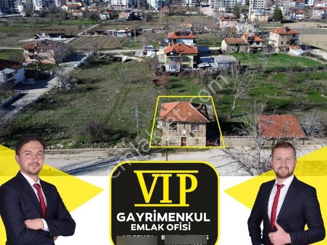 Vip Gayrimenkul'den Yeni Mah. Müstakil Ev Ve Arsası