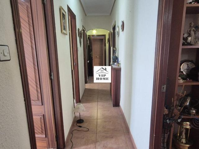 VIP HOME VENDE PISO DE TRES DORMITORIOS EN PEDRO LAMATA