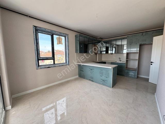 Vip'den Güneşevlerde Manzaralı Kpl Garj 4+1 Satılık Site Dairesi