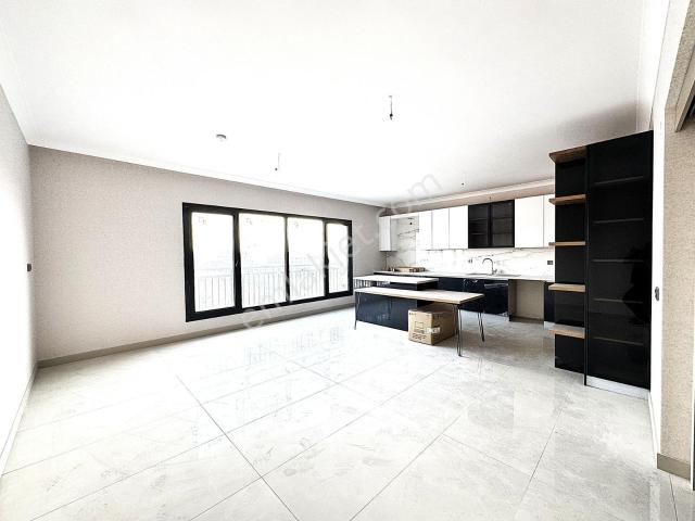 Vip'den Güneşevlerin Merkezinde Satılık Rezidans 5+1 Daire