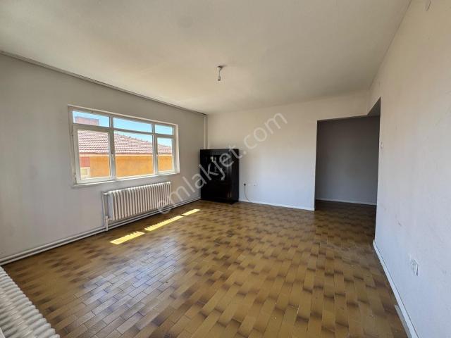 Vip'den Merkezi Konum Uygun Fiyata Kiralık 3+1 Daire
