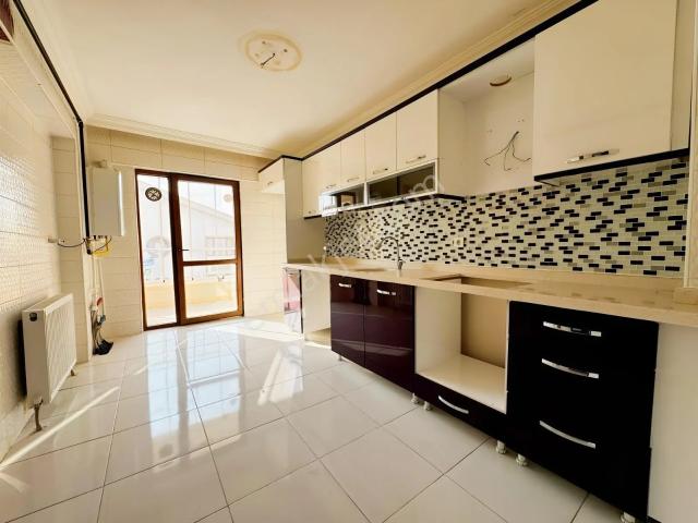 Vip'den Merkezi Konum Önü Açık Manzaralı Satılık 3+1 Daire