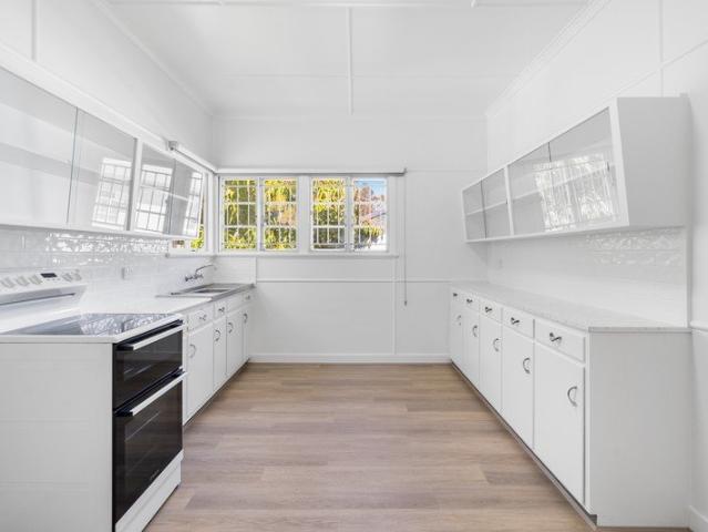 VIRTUAL TOUR AVAILABLE Recently Renovated Family Home on a Spacious Block in Ebbw Vale