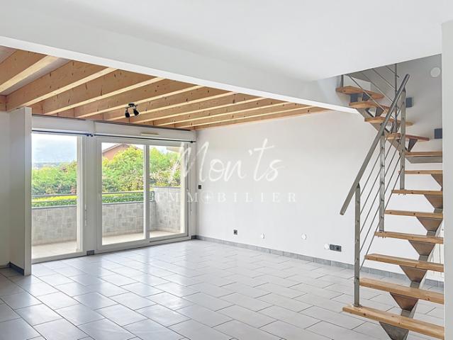 VIRY Duplex familial et lumineux de 96 m2 Carrez 108 m2 a
